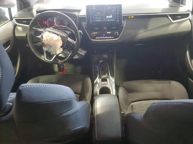 2019 TOYOTA COROLLA SE  