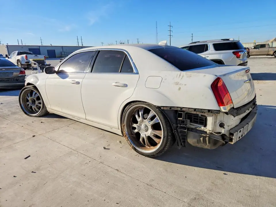 2015 CHRYSLER 300 LIMITED  