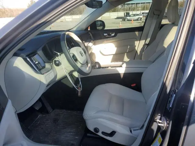 2023 VOLVO XC60 PLUS  