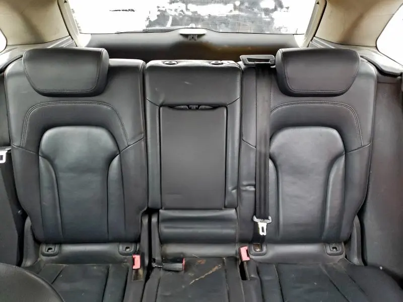 2010 AUDI Q5 PREMIUM  