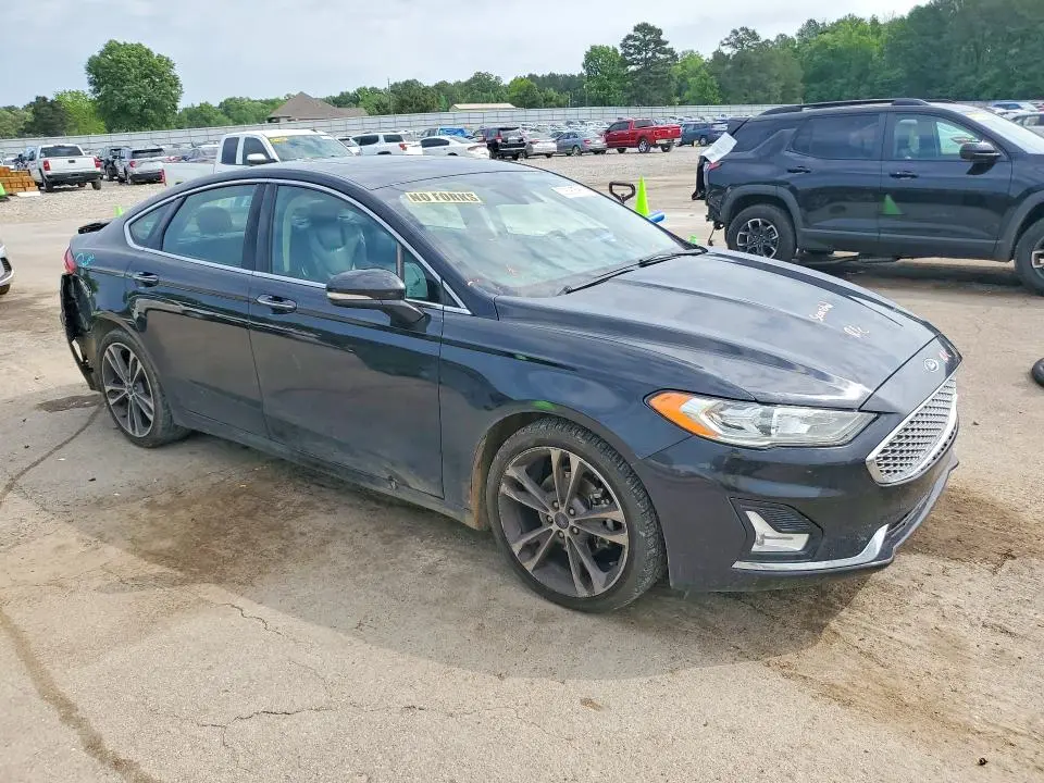 2019 FORD FUSION TITANIUM  
