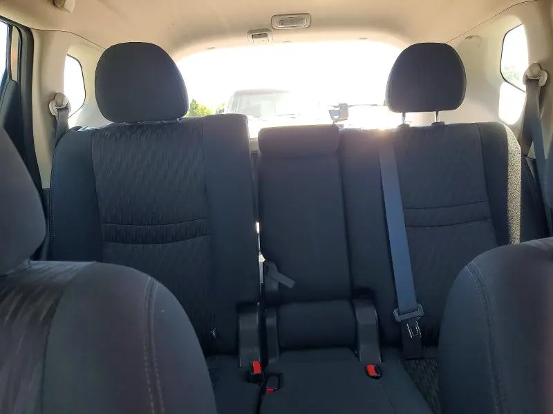 2018 NISSAN ROGUE S  