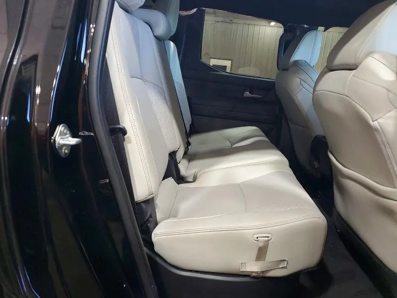 2025 TOYOTA TACOMA LIMITED  