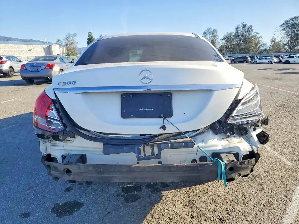 2016 MERCEDES-BENZ C 300  