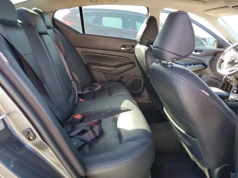 2023 NISSAN ALTIMA SL  