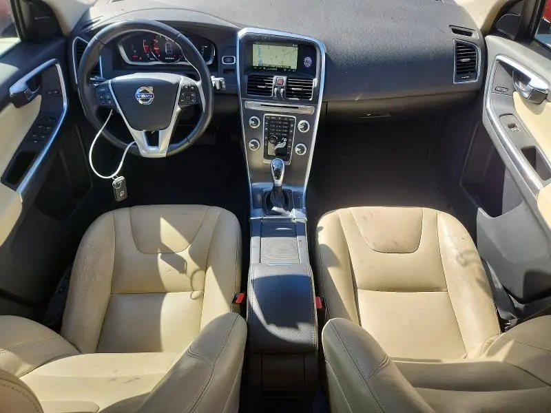 2016 VOLVO XC60 T5 PREMIER  