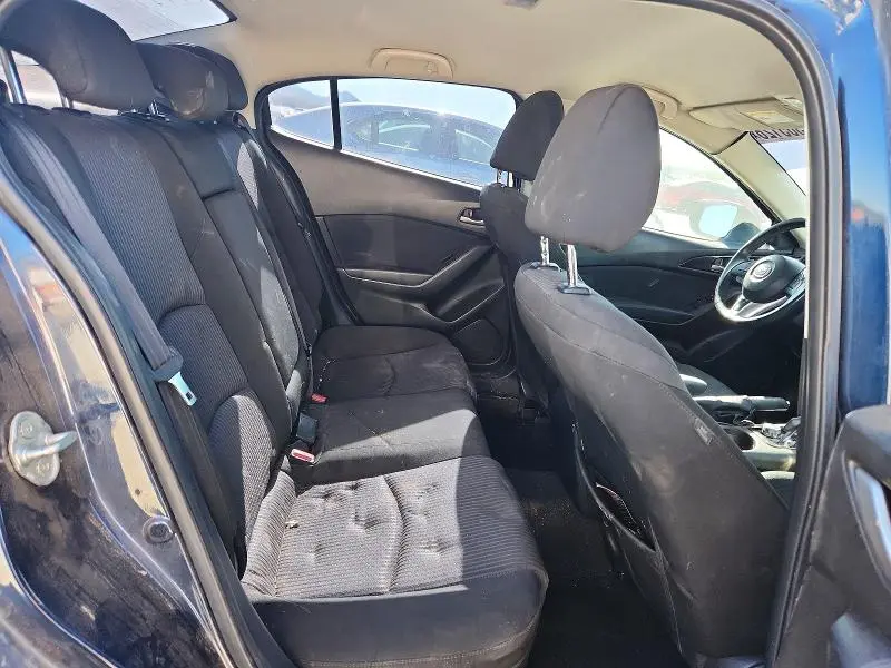 2015 MAZDA 3 TOURING  