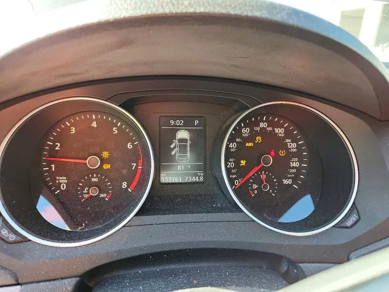 2017 VOLKSWAGEN JETTA SE  