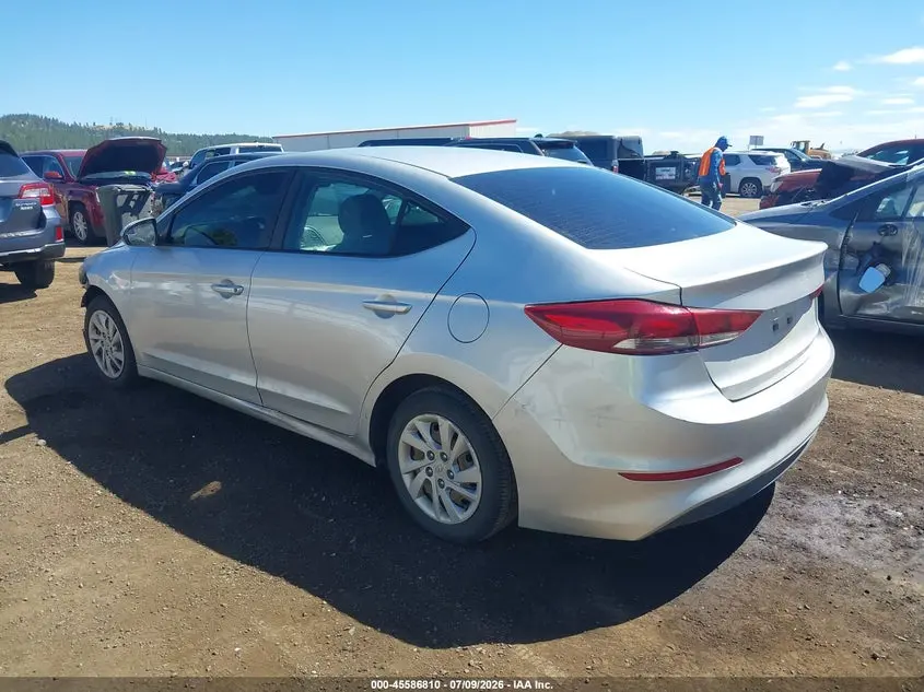 2018 HYUNDAI ELANTRA SE