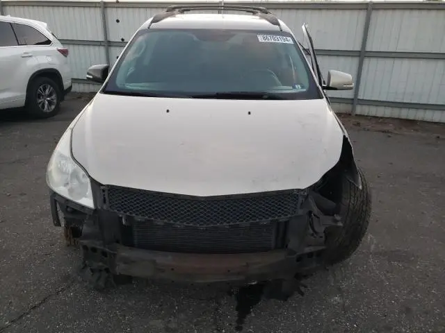 2011 CHEVROLET TRAVERSE LT  