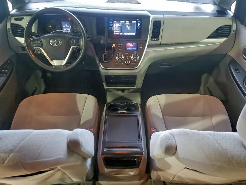 2015 TOYOTA SIENNA LE  