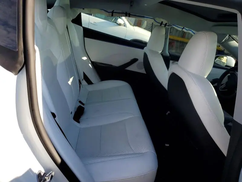 2026 TESLA MODEL 3   