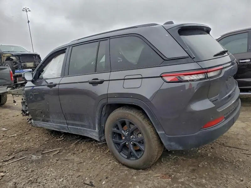 2024 JEEP GRAND CHEROKEE LAREDO  