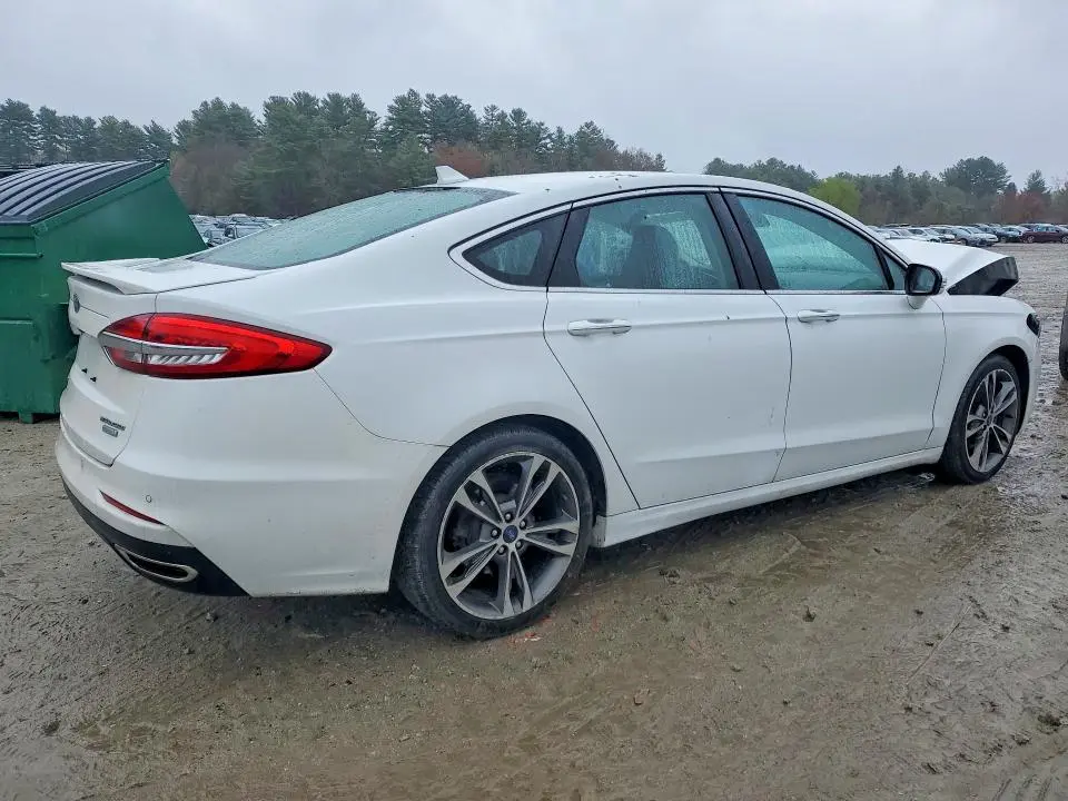 2019 FORD FUSION TITANIUM  