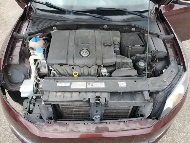2013 VOLKSWAGEN PASSAT SE  