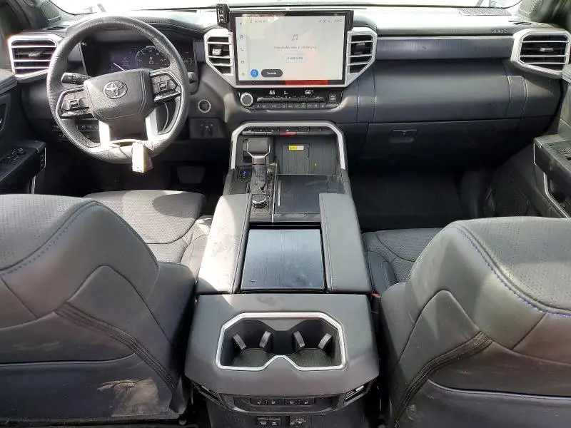 2024 TOYOTA TUNDRA PLATINUM  
