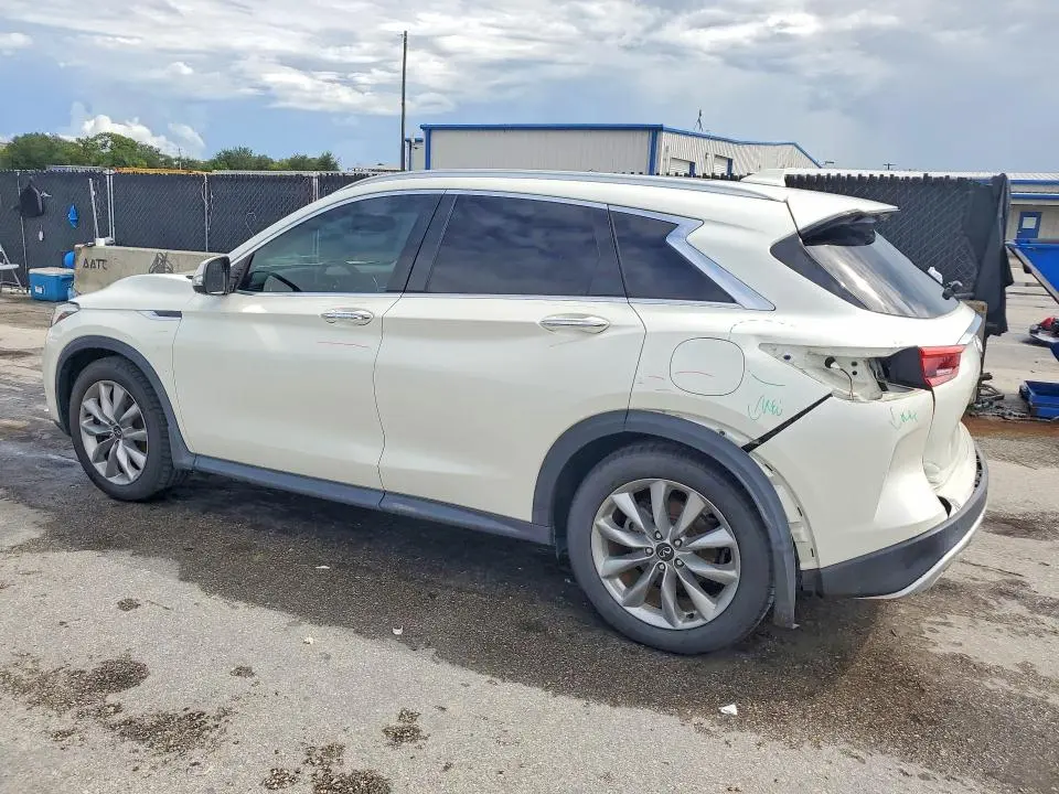 2020 INFINITI QX50 LUXE  