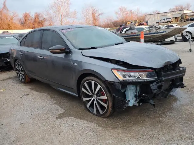 2018 VOLKSWAGEN PASSAT GT  