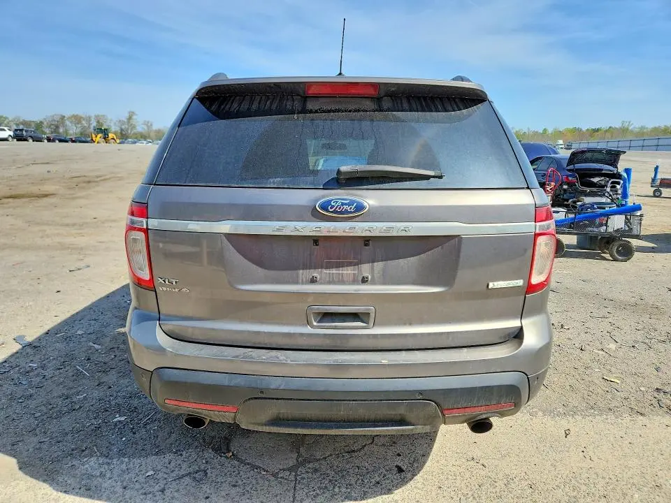 2012 FORD EXPLORER XLT  