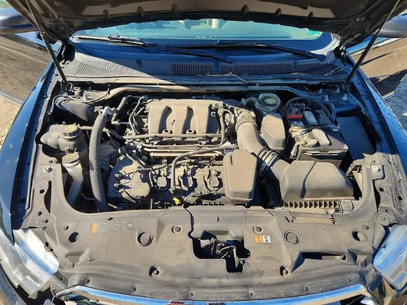 2016 FORD TAURUS SE  