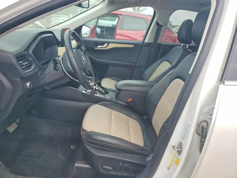2022 FORD ESCAPE TITANIUM  