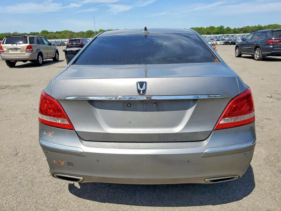 2011 HYUNDAI EQUUS SIGNATURE  