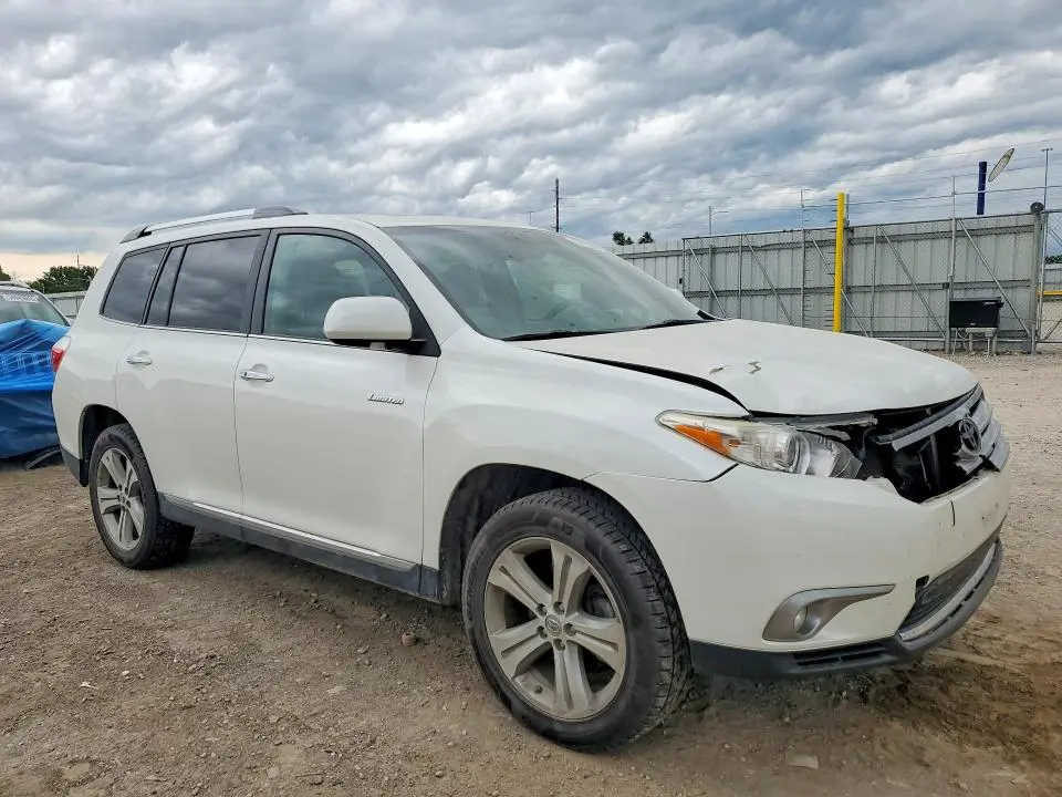 2013 TOYOTA HIGHLANDER LIMITED  