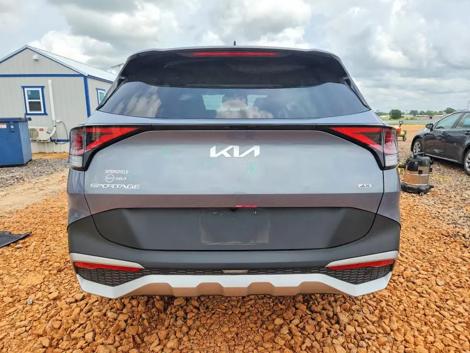 2025 KIA SPORTAGE LX  