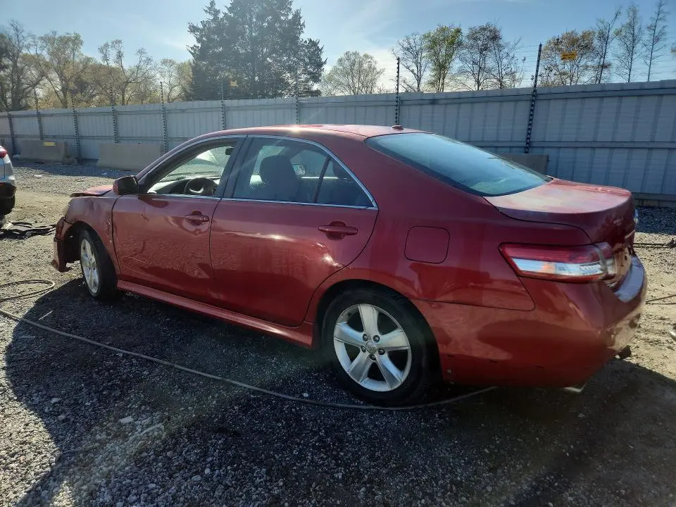 2010 TOYOTA CAMRY SE  