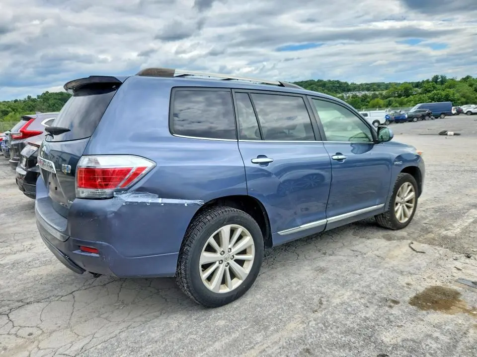 2013 TOYOTA HIGHLANDER HYBRID LIMITED  