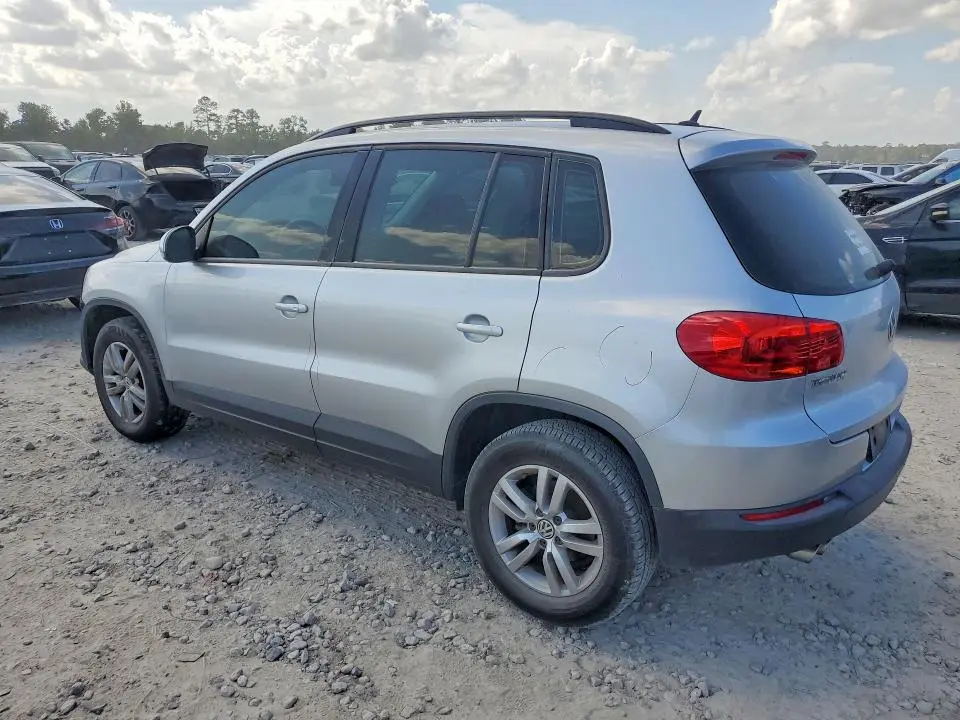 2016 VOLKSWAGEN TIGUAN S  