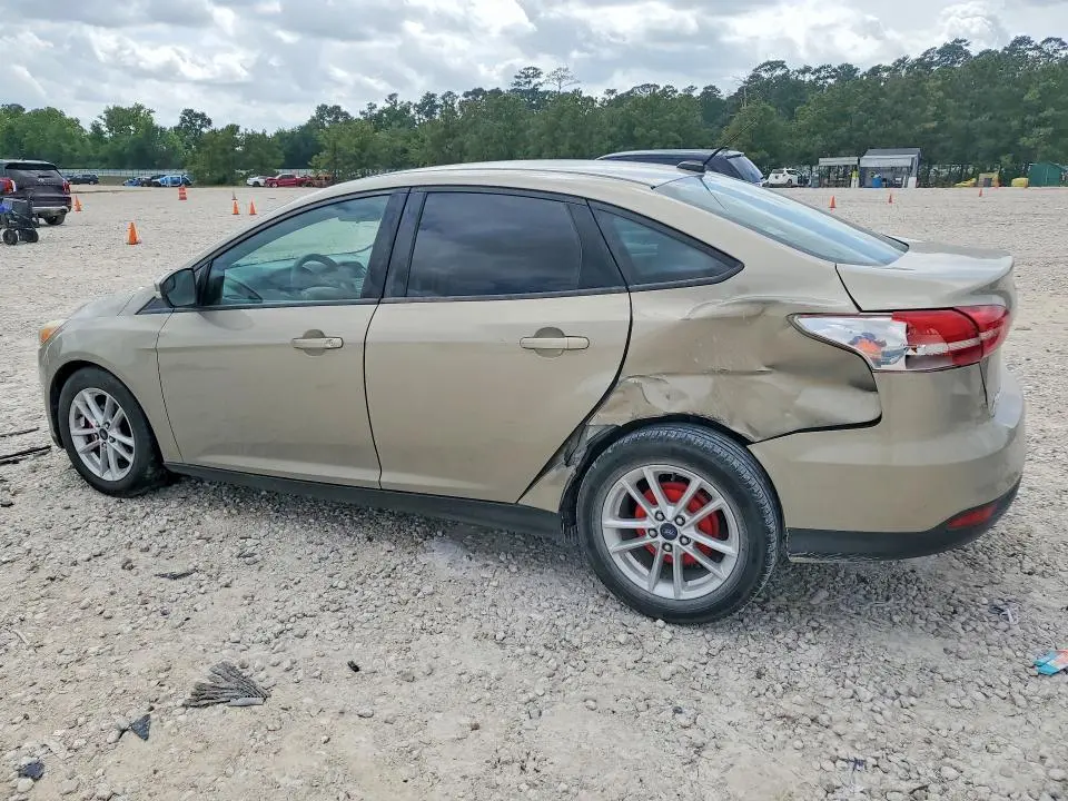2015 FORD FOCUS SE  