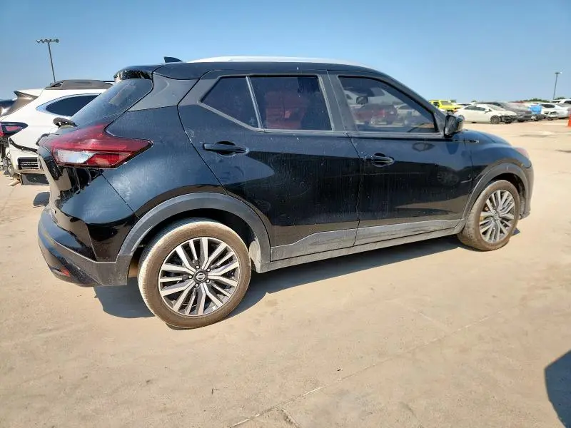 2021 NISSAN KICKS SV  