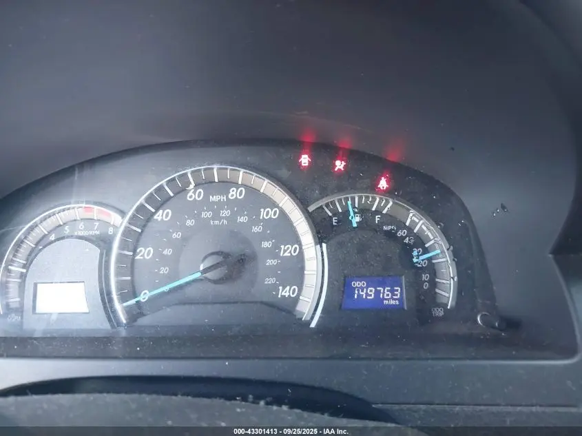 2012 TOYOTA CAMRY SE