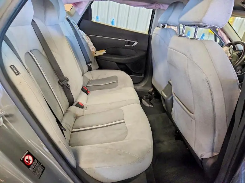 2022 HYUNDAI SONATA SE  