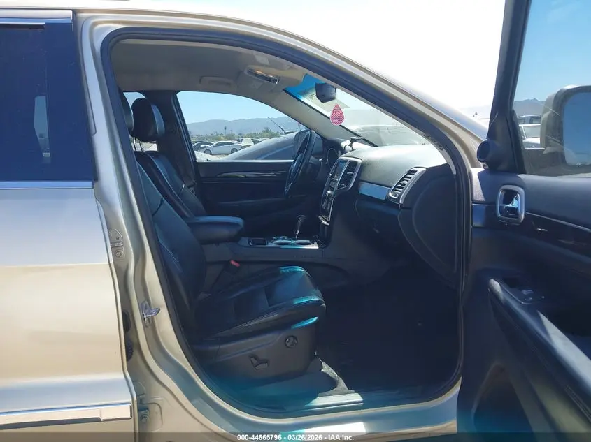 2011 JEEP GRAND CHEROKEE LAREDO