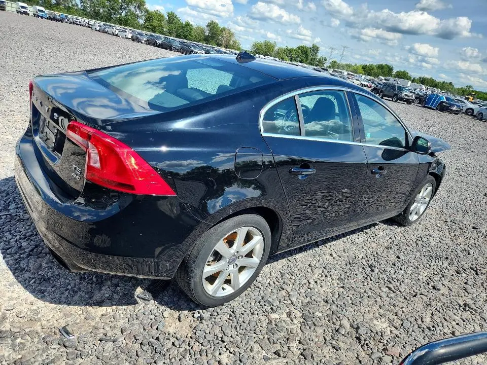 2016 VOLVO S60 PREMIER  