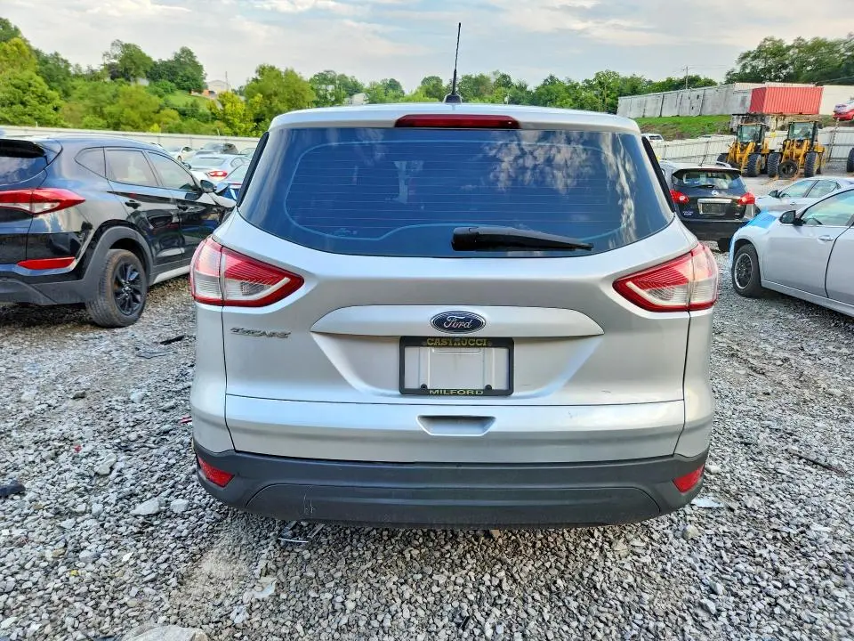 2016 FORD ESCAPE S  