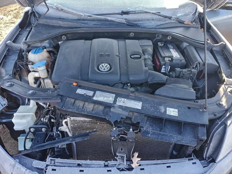 2012 VOLKSWAGEN PASSAT SE  