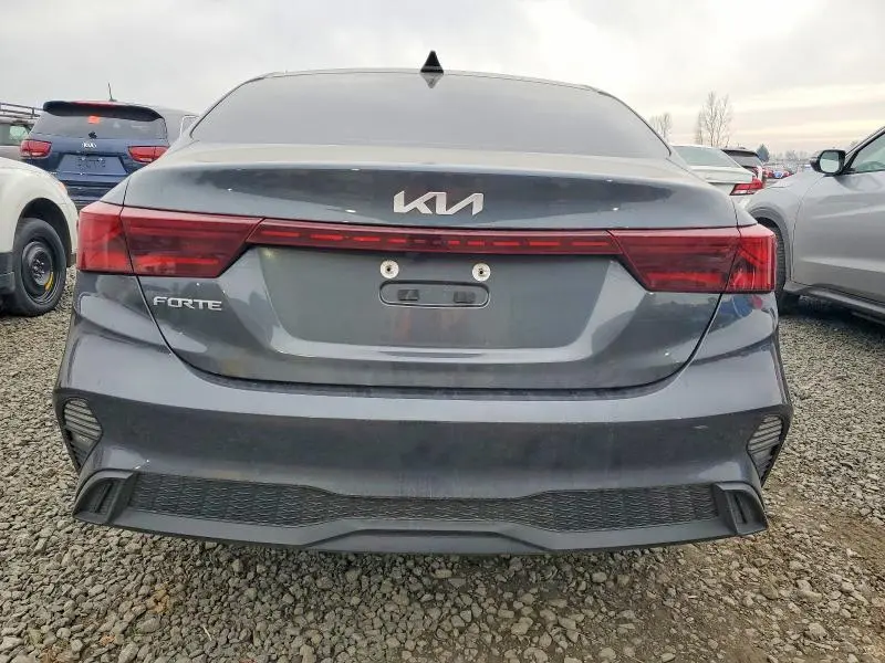 2024 KIA FORTE LX  