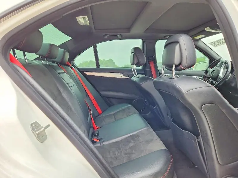 2013 MERCEDES-BENZ C 250  