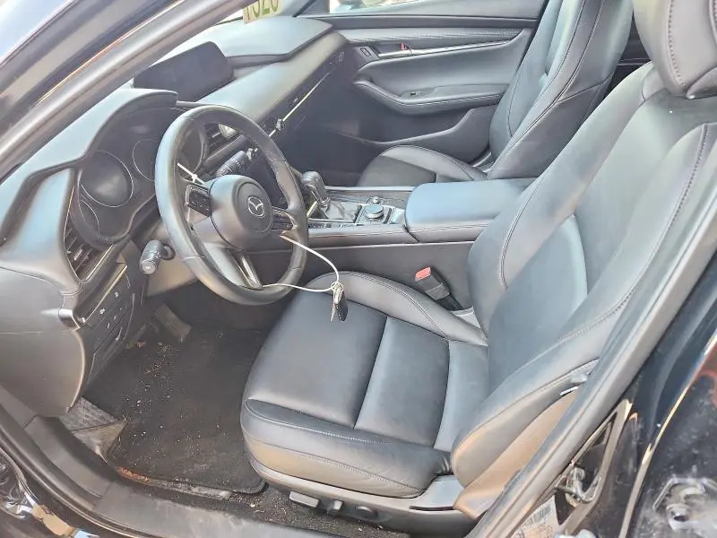 2024 MAZDA 3 PREFERRED  