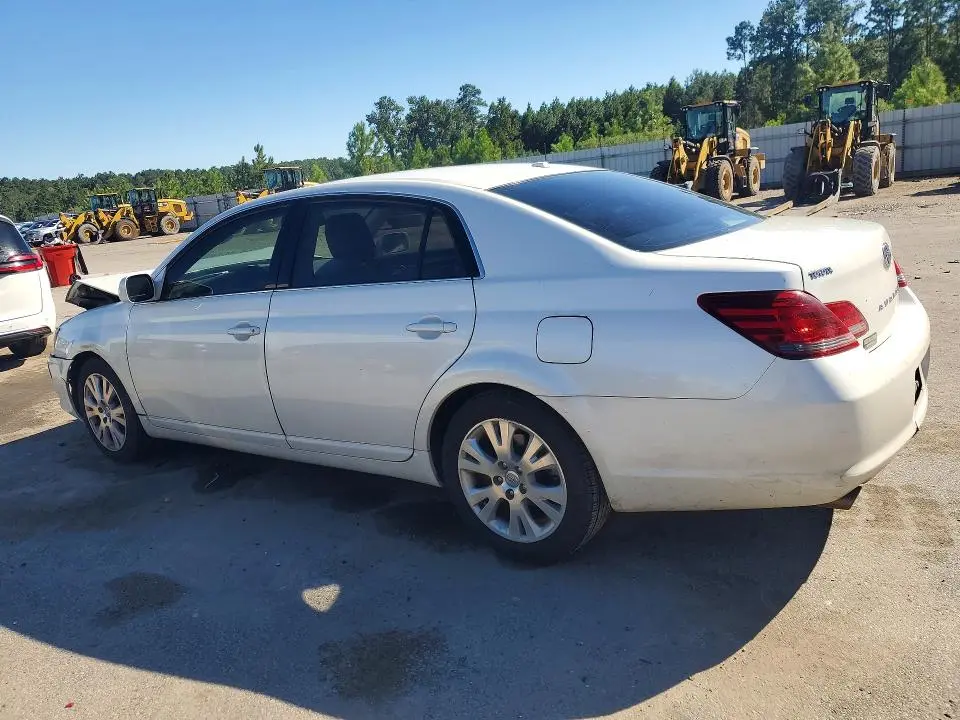 2010 TOYOTA AVALON XLS  