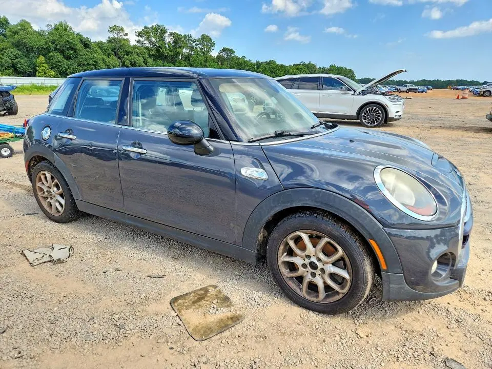 2015 MINI COOPER S  