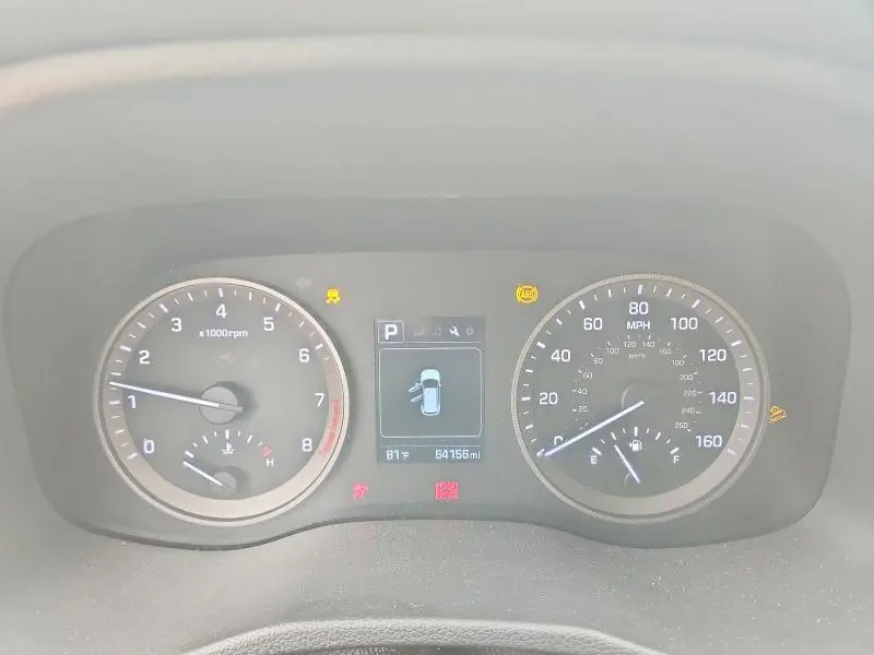 2016 HYUNDAI TUCSON SE  