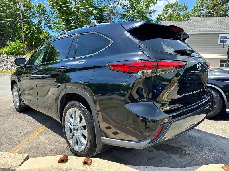 2023 TOYOTA HIGHLANDER LIMITED  