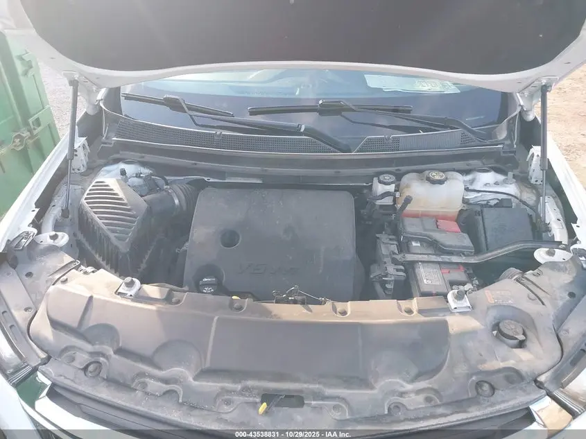 2022 CHEVROLET TRAVERSE AWD LS