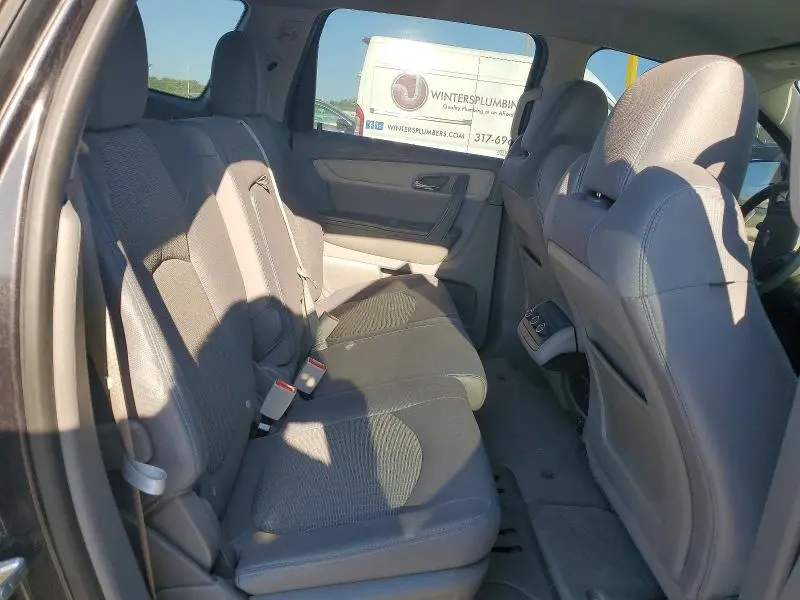 2016 CHEVROLET TRAVERSE LS  