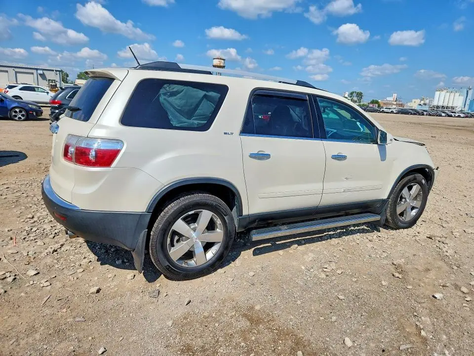 2011 GMC ACADIA SLT-1  