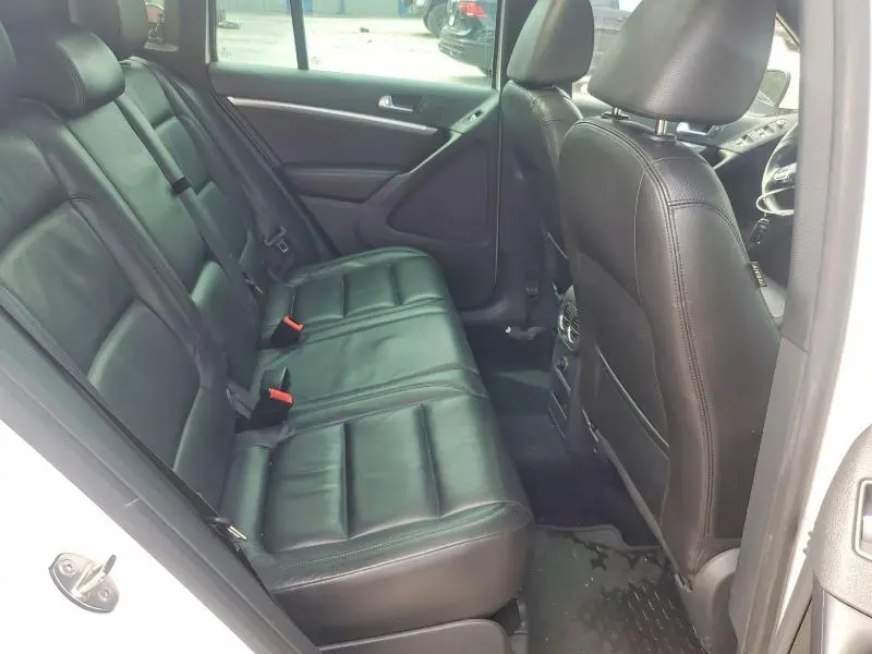 2014 VOLKSWAGEN TIGUAN S  